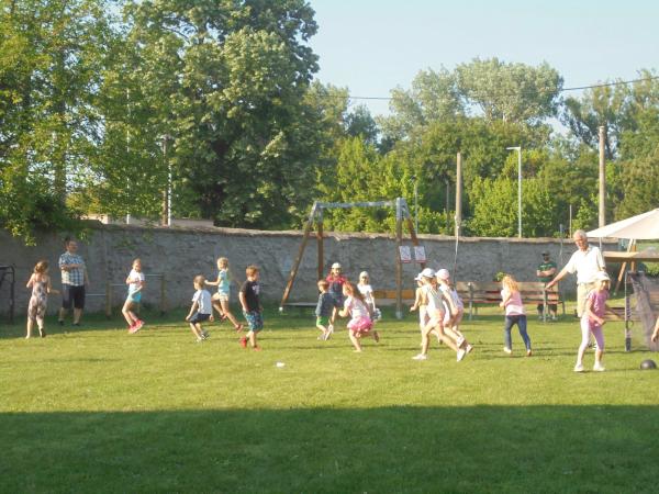 Farský piknik na Deň matiek