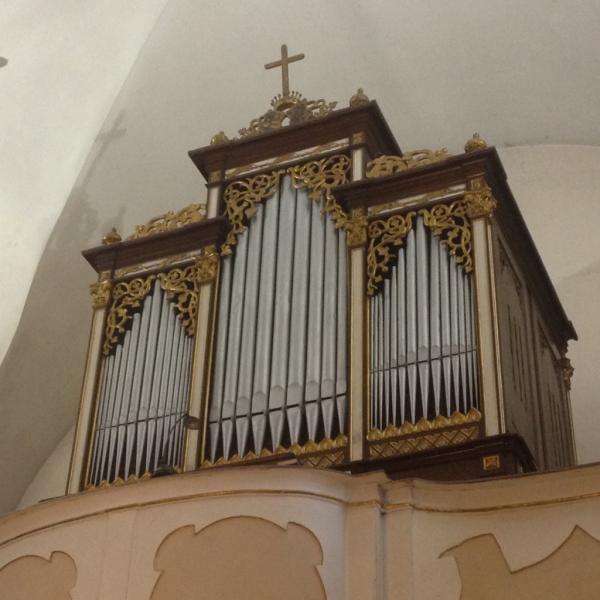 Môžete pomôcť. Urobíte tak?