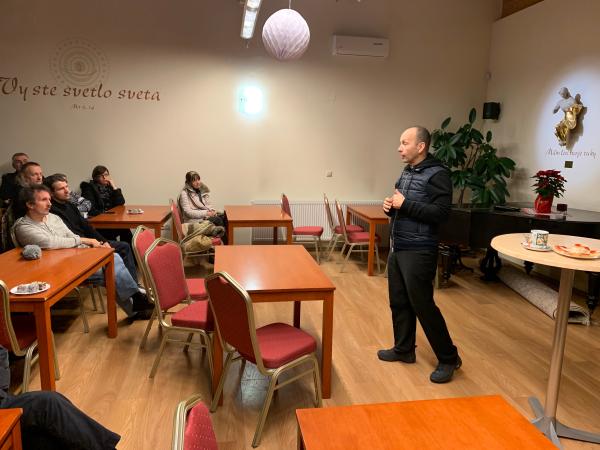 Adventná duchovná obnova s Mons. Haľkom