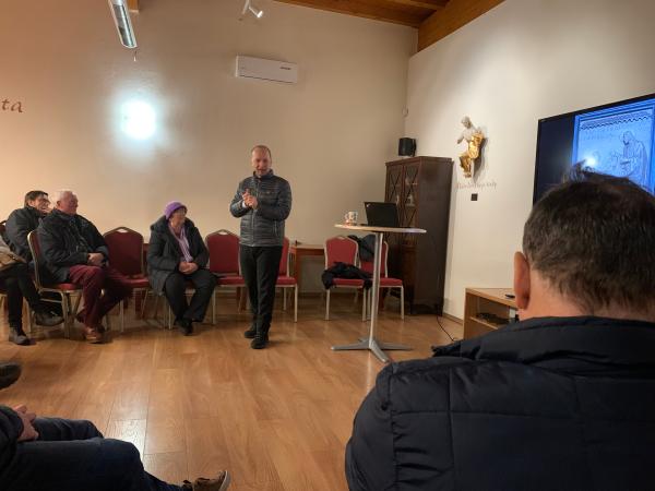 Predvianočná duchovná obnova s o. biskupom Haľkom